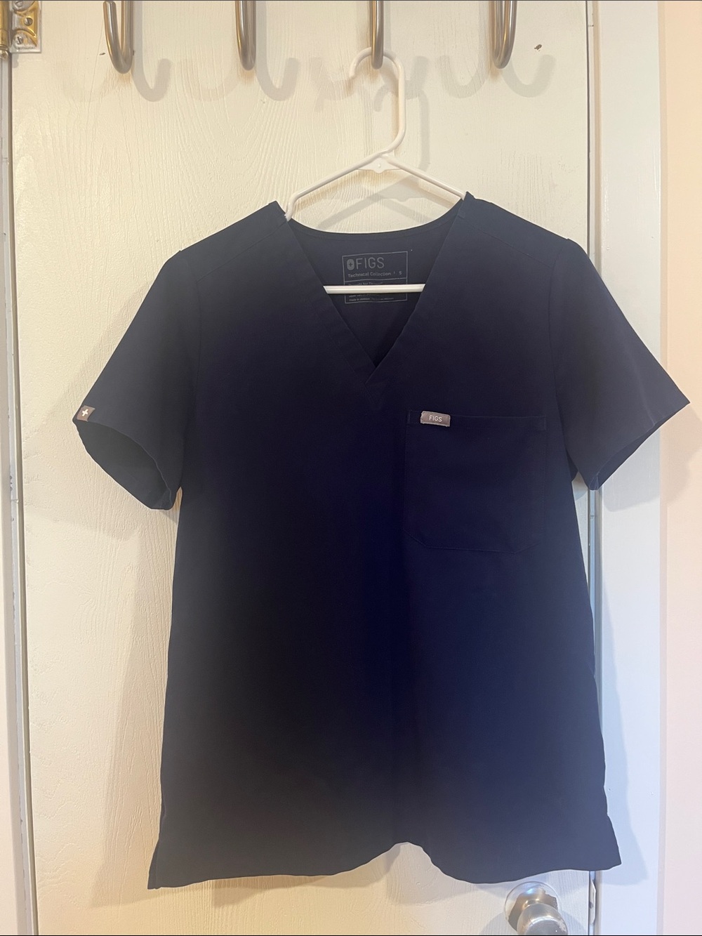 Figs women’s navy Blue Short Sleeve scrub top